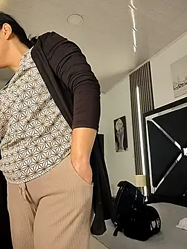 Natasha milf   online show from December 3, 12:47 pm