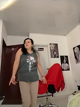 Snapshot of Natasha_milf__ chatting on May 16, 12:59 pm Natasha milf online show from May 16, 12:59 pm