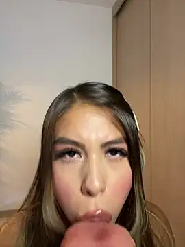  laura 02 online show from March 1, 7:59 pm