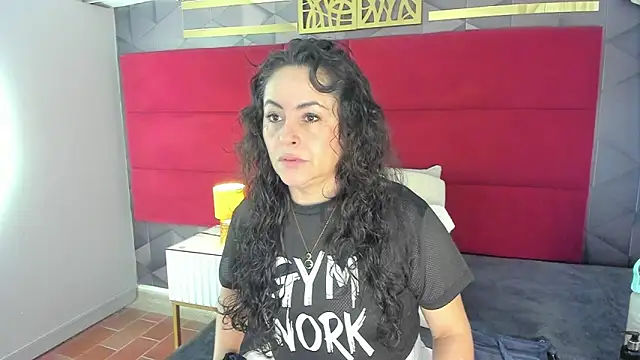 hanny milf online show from April 25, 11:35 am