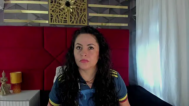 Snapshot of hanny_milf chatting on June 17, 11:45 am hanny milf online show from June 17, 11:45 am