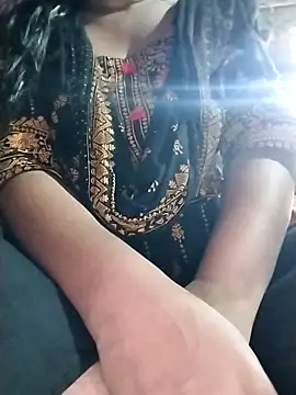 Idhika Paul online show from October 24, 7:49 am