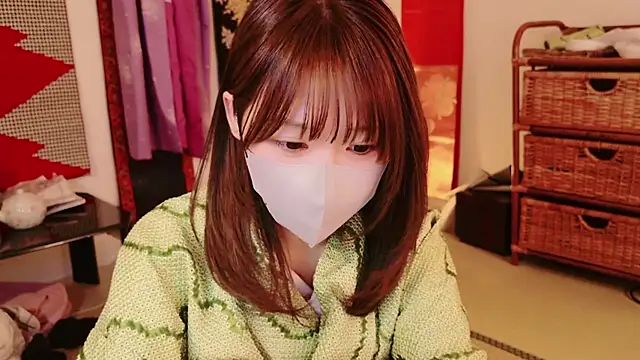 Yui-Ch online show from January 8, 4:44 pm