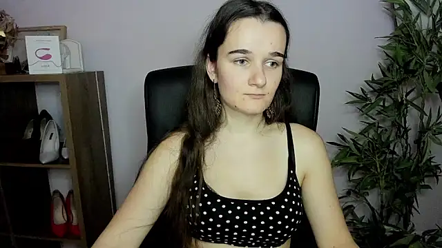 KateDelight online show from December 8, 2:30 pm