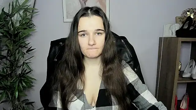 KateDelight online show from December 21, 7:35 am