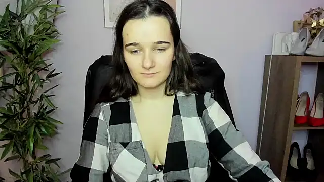 KateDelight online show from December 22, 7:33 am