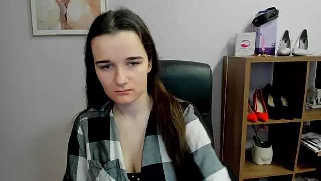 KateDelight online show from March 14, 7:47 am