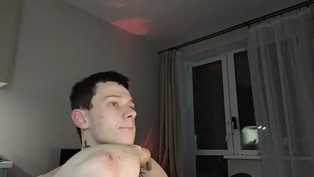 Snapshot of R1mmo__ chatting on November 3, 4:08 pm R1mmo   online show from November 3, 4:08 pm