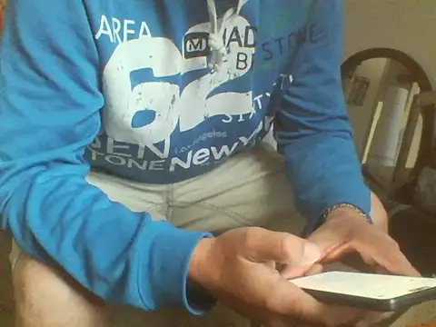 Snapshot of prcalek19 chatting on October 15, 3:23 pm prcalek19 online show from October 15, 3:23 pm