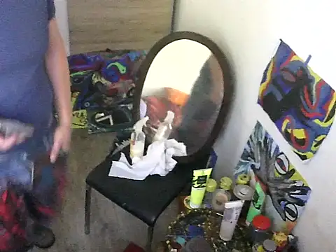 Snapshot of prcalek19 chatting on October 20, 7:20 am prcalek19 online show from October 20, 7:20 am