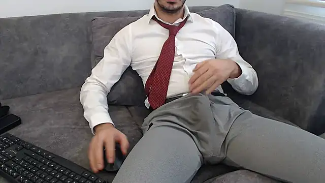 Naughtb0y online show from February 9, 1:26 pm