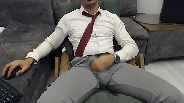 Naughtb0y online show from May 24, 11:10 pm