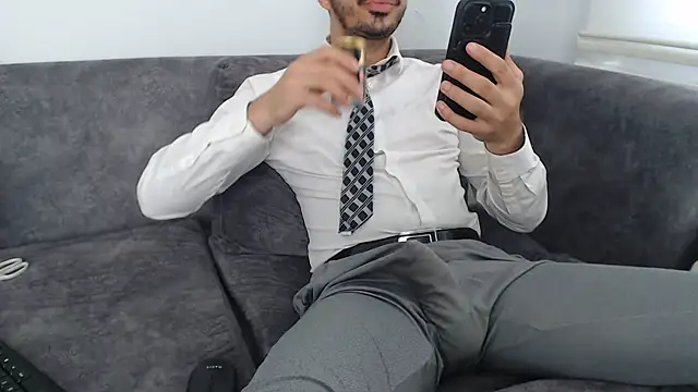 Naughtb0y online show from July 19, 2:21 pm