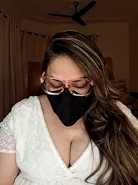 Snapshot of SEXY-Sardarni chatting on February 15, 3:17 pm SEXY-Sardarni online show from February 15, 3:17 pm