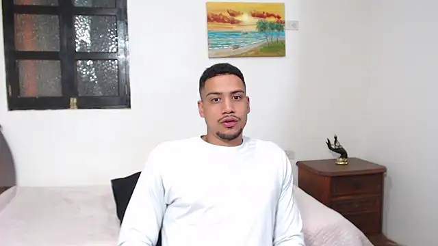 Jhors  Collens online show from December 2, 3:34 am