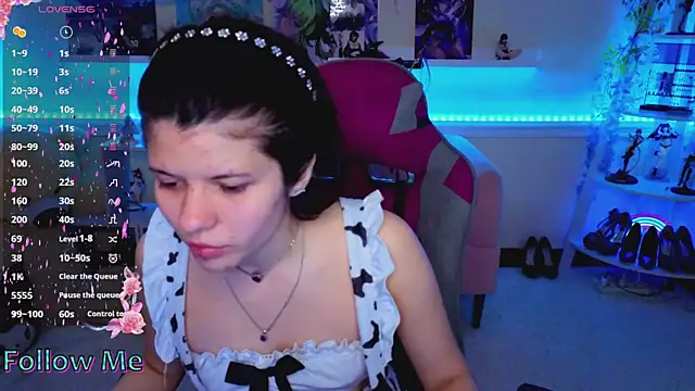 Snapshot of Katya_Zaitseva chatting on May 11, 12:22 pm Katya Zaitseva online show from May 11, 12:22 pm