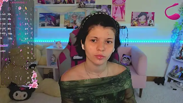 Snapshot of Katya_Zaitseva chatting on June 12, 12:15 pm Katya Zaitseva online show from June 12, 12:15 pm
