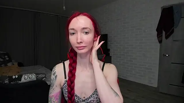 Snapshot of Roxy_Silver chatting on March 5, 11:45 pm Roxy Silver online show from March 5, 11:45 pm