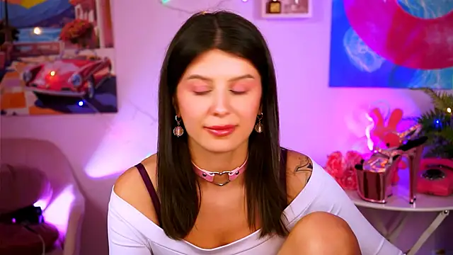 NicoleMun online show from January 24, 6:35 pm