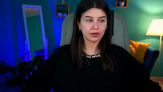 NicoleMun online show from February 19, 6:32 pm