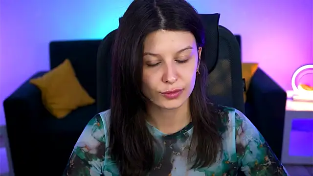 NicoleMun online show from March 4, 2:42 pm