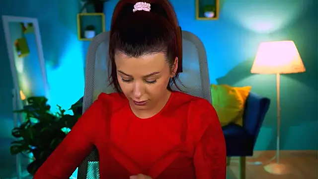 NicoleMun online show from February 9, 1:48 pm