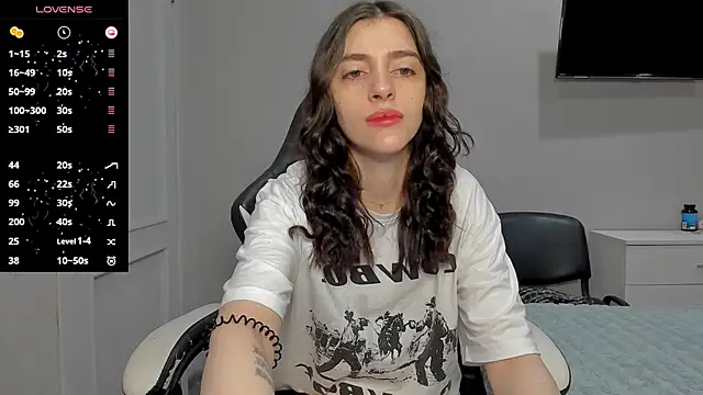 broosnica1 online show from November 2, 7:44 am