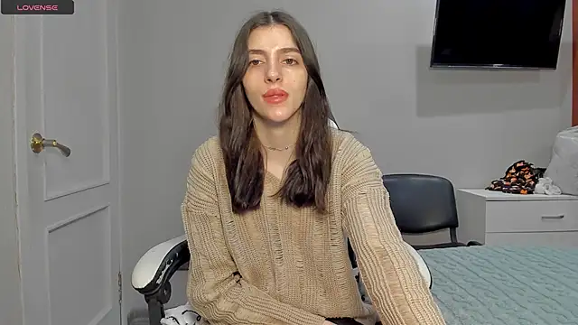 Snapshot of broosnica1 chatting on January 6, 7:34 am broosnica1 online show from January 6, 7:34 am