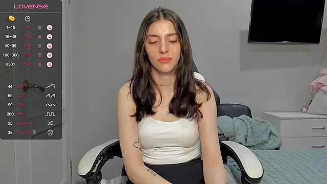 Snapshot of broosnica1 chatting on January 10, 8:49 am broosnica1 online show from January 10, 8:49 am