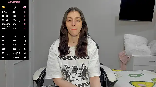 Snapshot of broosnica1 chatting on February 10, 8:18 am broosnica1 online show from February 10, 8:18 am