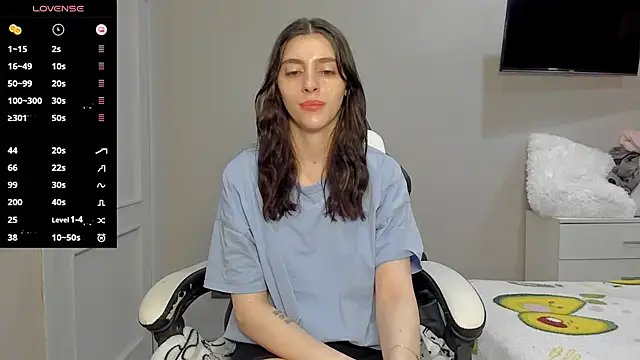 Snapshot of broosnica1 chatting on February 11, 7:46 am broosnica1 online show from February 11, 7:46 am