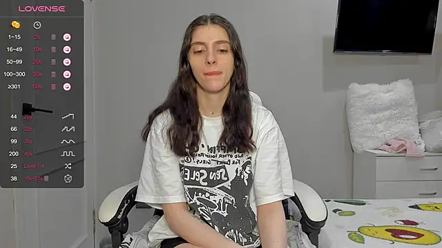 Snapshot of broosnica1 chatting on March 1, 10:39 am broosnica1 online show from March 1, 10:39 am