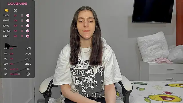 Snapshot of broosnica1 chatting on March 6, 10:12 am broosnica1 online show from March 6, 10:12 am