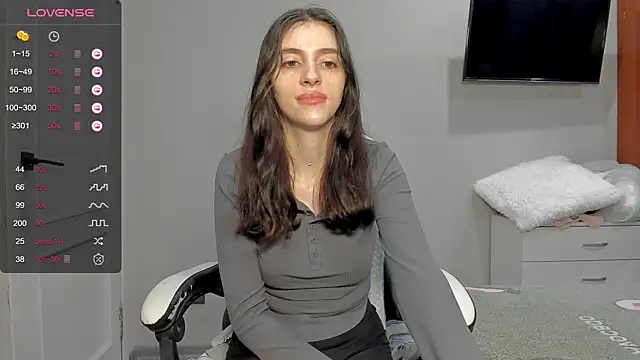 Snapshot of broosnica1 chatting on March 11, 7:03 am broosnica1 online show from March 11, 7:03 am