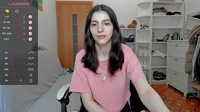 broosnica1 online show from April 29, 7:23 am