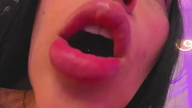 ViolettaHotLatin  online show from July 28, 2:13 pm