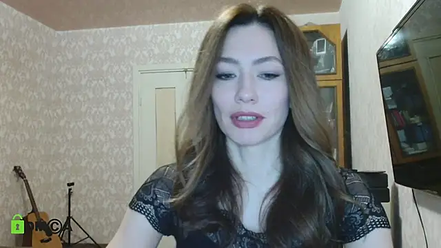 Snapshot of alicia_spicy chatting on December 25, 4:33 am alicia spicy online show from December 25, 4:33 am