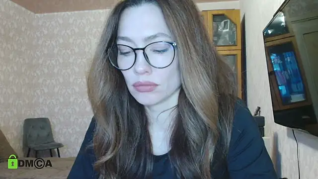 Snapshot of alicia_spicy chatting on January 21, 4:43 am alicia spicy online show from January 21, 4:43 am