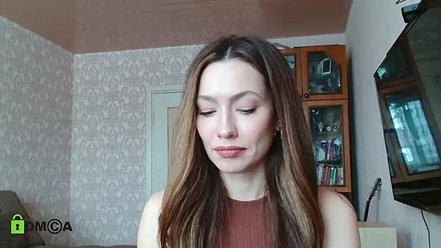 Snapshot of alicia_spicy chatting on February 14, 7:49 am alicia spicy online show from February 14, 7:49 am