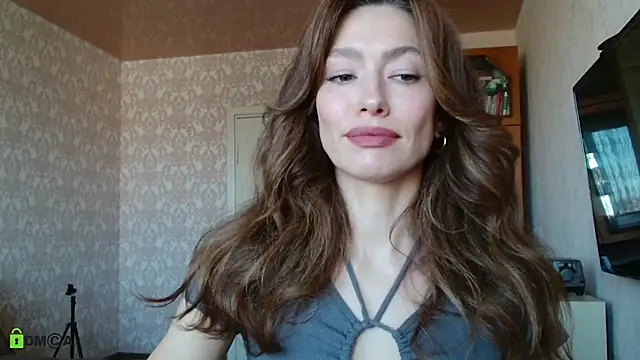 Snapshot of alicia_spicy chatting on September 18, 7:32 am alicia spicy online show from September 18, 7:32 am