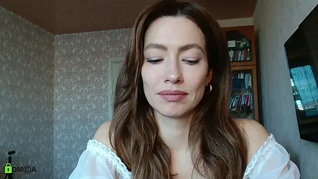 Snapshot of alicia_spicy chatting on October 12, 4:44 am alicia spicy online show from October 12, 4:44 am