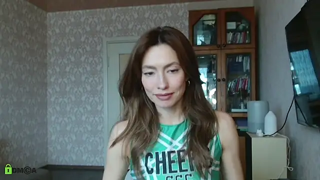 Snapshot of alicia_spicy chatting on October 17, 6:49 am alicia spicy online show from October 17, 6:49 am
