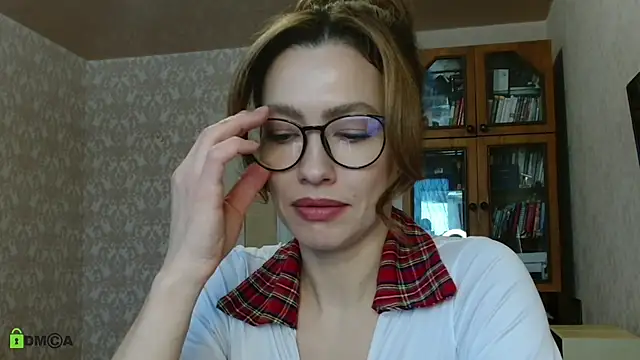 Snapshot of alicia_spicy chatting on December 18, 5:46 am alicia spicy online show from December 18, 5:46 am