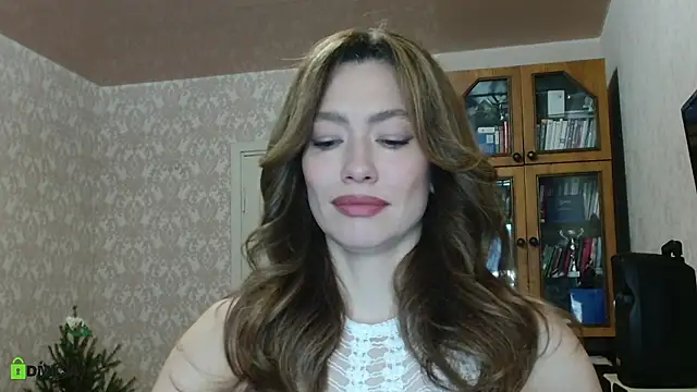 Snapshot of alicia_spicy chatting on January 13, 4:29 am alicia spicy online show from January 13, 4:29 am