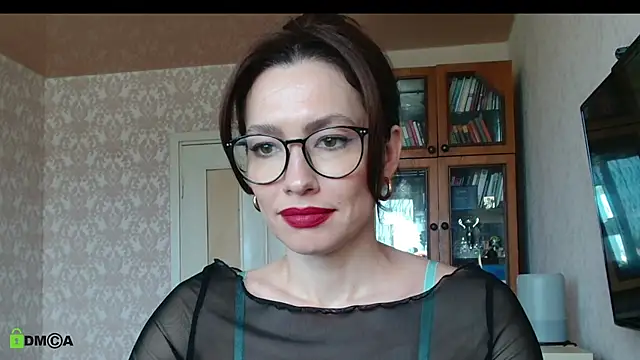 Snapshot of alicia_spicy chatting on June 13, 8:12 am alicia spicy online show from June 13, 8:12 am