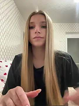 Snapshot of adel_secret chatting on June 9, 8:09 pm adel secret online show from June 9, 8:09 pm