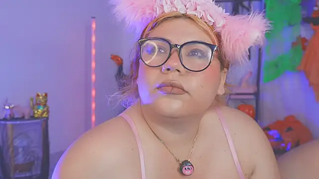 Samanta cutee online show from October 21, 9:43 am