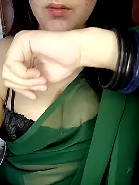 Snapshot of AK---47 chatting on March 22, 8:08 am AK---47 online show from March 22, 8:08 am