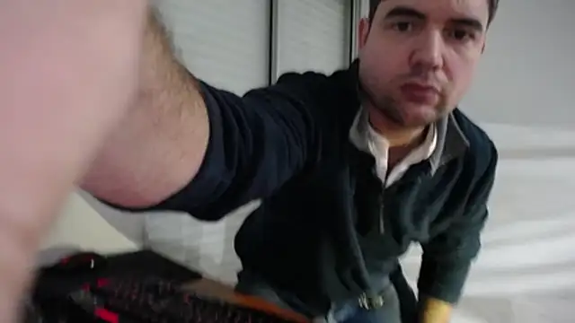 Snapshot of Kohaynewbie chatting on January 15, 4:55 pm Kohaynewbie online show from January 15, 4:55 pm