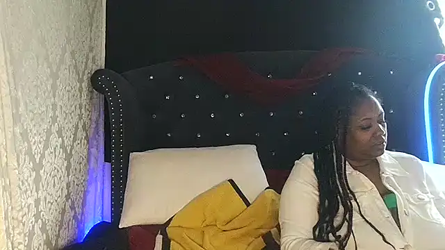 msyvette1970xh online show from December 6, 4:06 pm